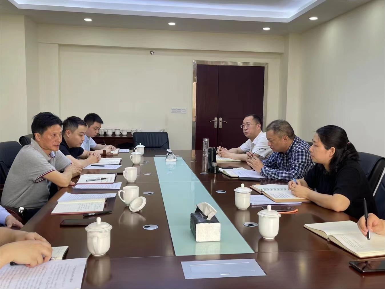 集團(tuán)黨委書記、董事長(zhǎng)許大政一行赴巴中農(nóng)商行開展業(yè)務(wù)合作洽談會(huì)